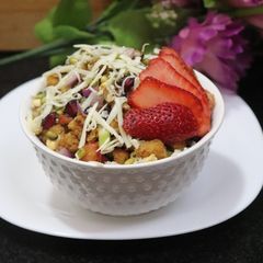 Bread Crotons salad A picture of Bread Crotons salad.