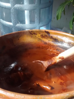 Una foto de Mole rojo