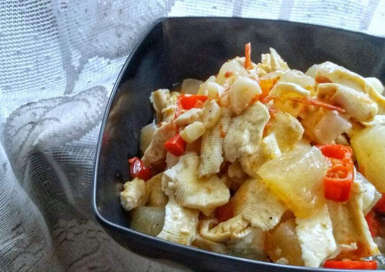 Kerecek Kikil Tahu Sirih / Stir Fried Beef Tendon and Tofu