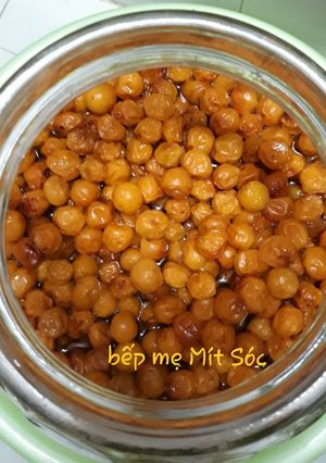 Hình của món Mơ ngâm đường.