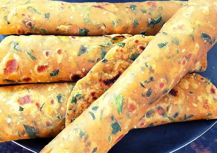 Steps to Prepare Homemade Soft Methi Thepla | Gujarati thepla | Fenugreek thepla | Lunchbox Recipe | Picnic Recipe -