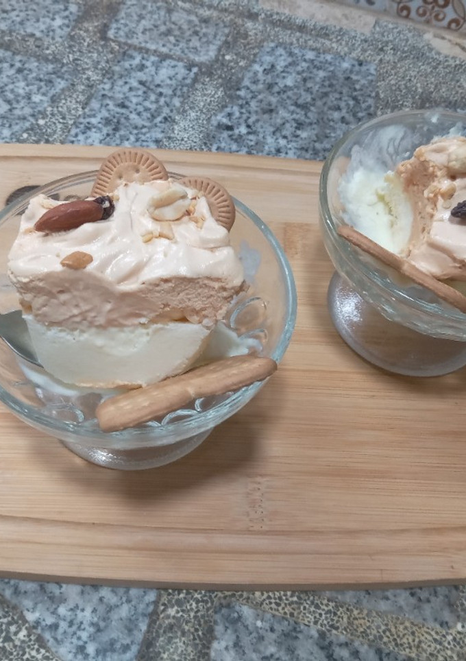 Una foto de Helados de Vainilla y Dulce de Leche