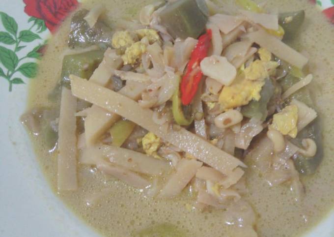 Resep Lodeh rebung + terong,santan instan, Lezat