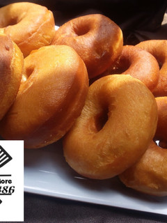 A picture of Plain Doughnut.