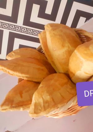 A picture of Nigeria meat pie.