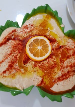 A picture of Hummus with Tahini.