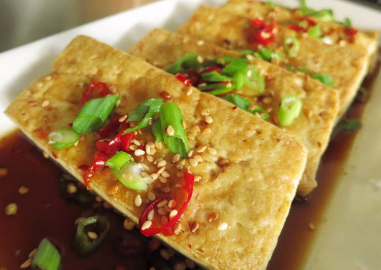 Recipe of Speedy Korean Style Fried Tofu with Chili Garlic Soy Sauce