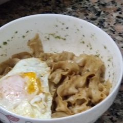 Banmian noodle (板麵) A picture of Banmian noodle (板麵).