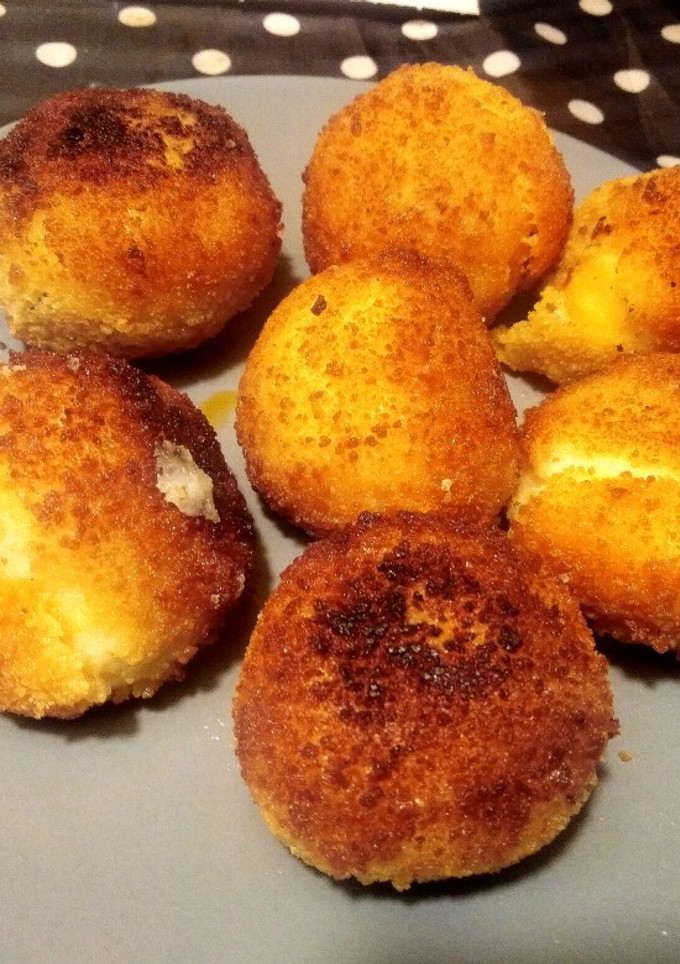 Una foto de Bolitas de sobrasada