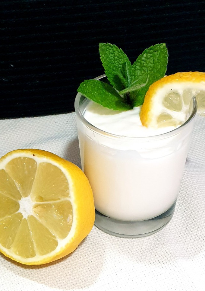 Una foto de Mousse de limón 🍋
