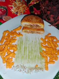 A picture of Kurkure bread Kachori.