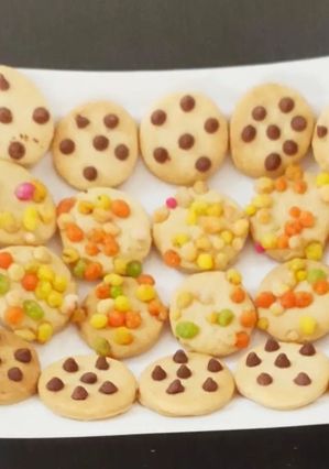 A picture of Cookies.