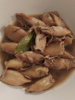 Una foto de Chipirones en salsa 🦑