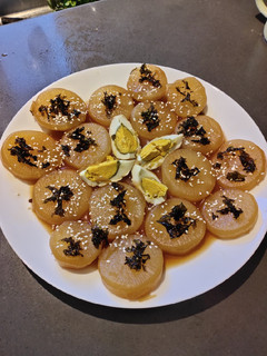 A picture of Simmered Daikon.