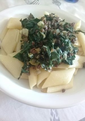 Una foto de Salsa de carne con espinaca