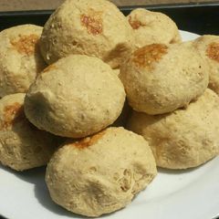 A picture of Delicious coconut bread.