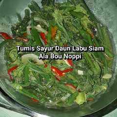 A picture of Tumis Sayur Daun Labu Siam.