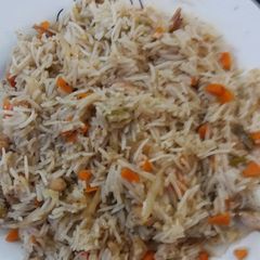 A picture of Chicken Veg Fried Rice.