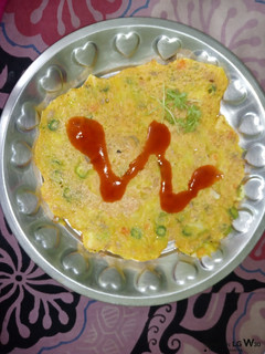 வெஜ் ஆம்லெட் (Veg omelette recipe in tamil) செய்முறை முக்கிய புகைப்படம்
