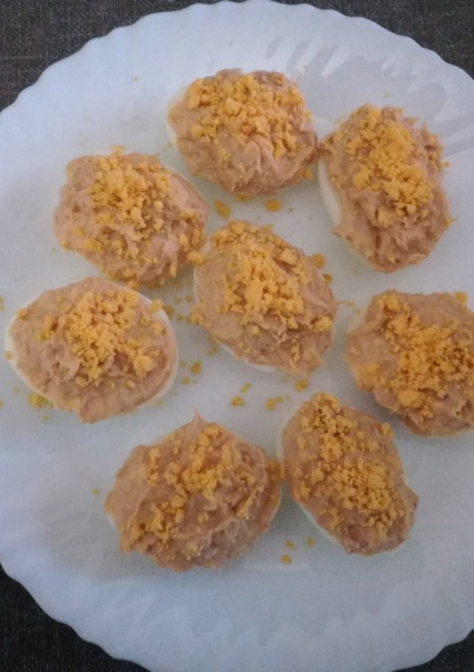 Una foto de Huevos rellenos de atún