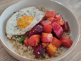 Légumes rôtis au Zaatar, quinoa aux herbes