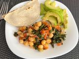 Garbanzos a la jardinera