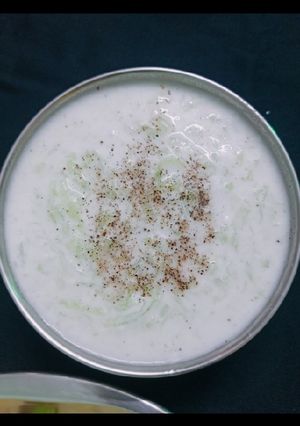 व्रत वाला खीरे का रायता (vrat wala kheere ka raita recipe in Hindi) रेसिपी मुख्य फोटो