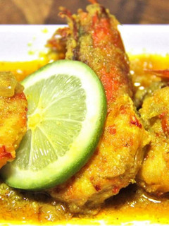 A picture of Gondhoraj Chingri | Lemon Prawns.