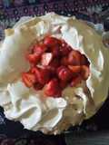 Pavlova con frutillas