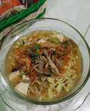 Mie cakalang khas Manado