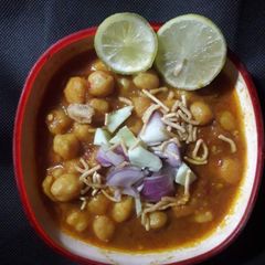 A picture of Punjabi Kabuli chana masala.