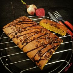 A picture of Wheat flour beetroot cake.