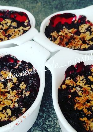 Une photo de Crumble léger aux fruits rouges
