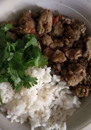 Una foto de Lentejas con soya y arroz