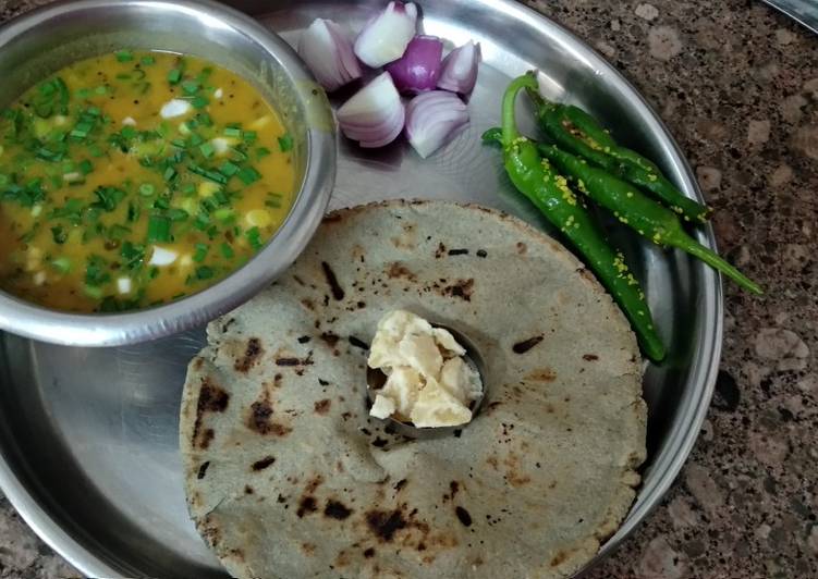 Bajara ki roti with moong dal