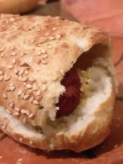 Una foto de Hot dog Dijon