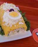 Causa rellena con trozos de atún