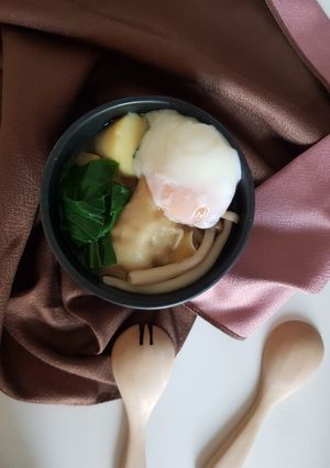 รูปของ เกี๊ยวน้ำอกไก่ ไข่ออนเซน🐣
