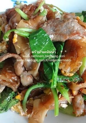 รูปของ เส้นใหญ่ผัดซีอิ๊วหมู