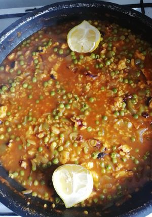 Foto principal de Paella de arroz con pulpo y gambas