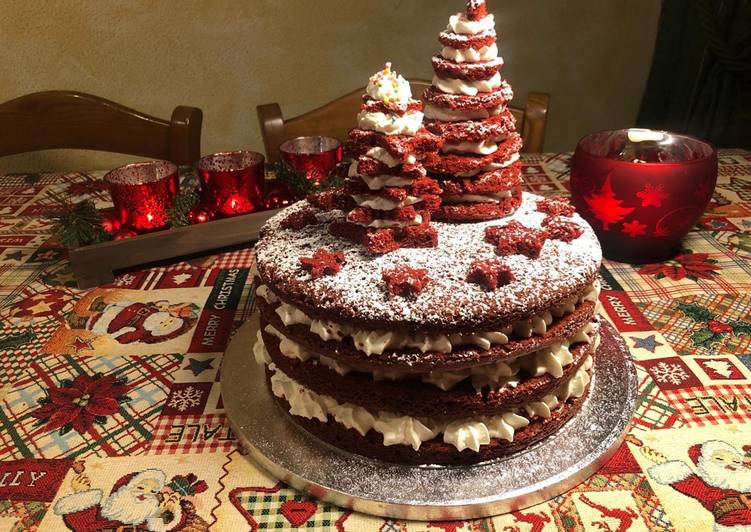 RED VELVET CHRISTMAS cake