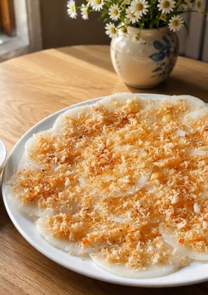 Hình của món BÁNH BÈO tôm chấy Huế.