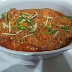 A picture of Tikka masala chicken karahi.