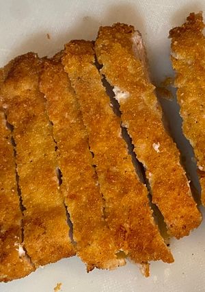 A picture of Ton katsu (fried pork).