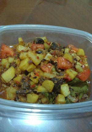 Foto resep Tumis pedas kentang hati ayam