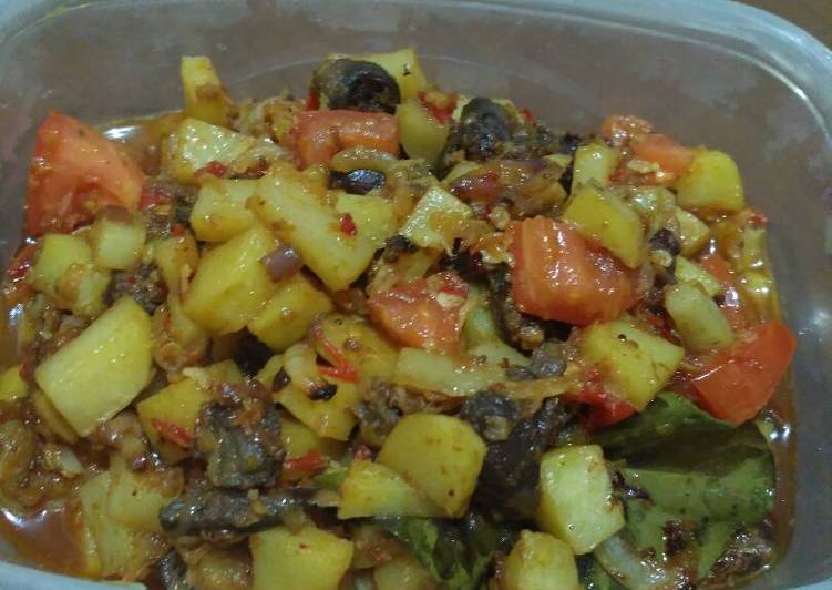 Resep Tumis pedas kentang hati ayam yang Menggugah Selera