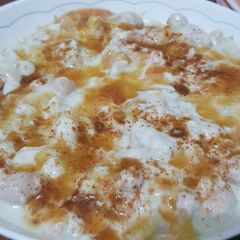 A picture of Dahi Phulki Chaat.