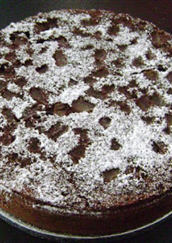 Una foto de Bizcocho integral de chocolate y pera