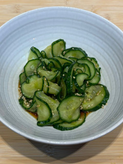 Una foto de Ensalada de pepino japonesa (Sunomono)