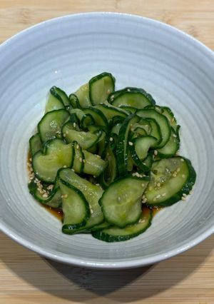 Una foto de Ensalada de pepino japonesa (Sunomono)